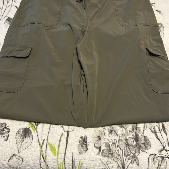Style & Co pull on cargo pants - Picture 5 of 9
